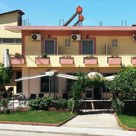 Intos Apartments Agios Nikolaos  Exterior foto