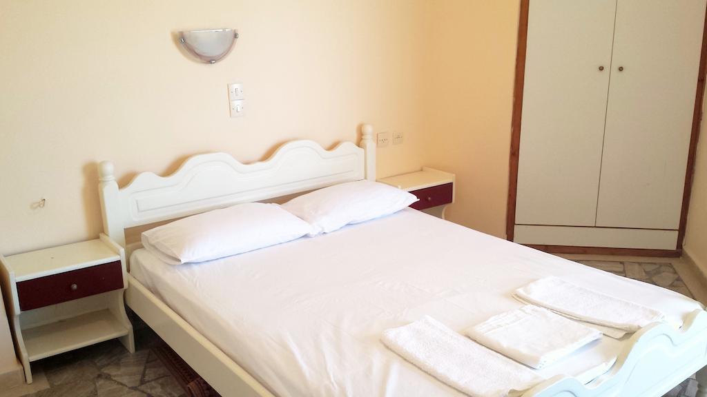 Intos Apartments Agios Nikolaos  Quarto foto